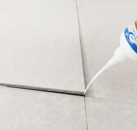 江州瓷砖空鼓维修公司分享卫生间瓷砖脱落的原因可能有以下几点